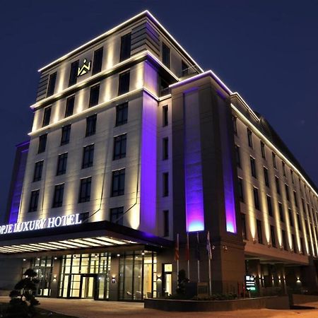 Limak Skopje Luxury Hotel 外观 照片 Mercure Baku